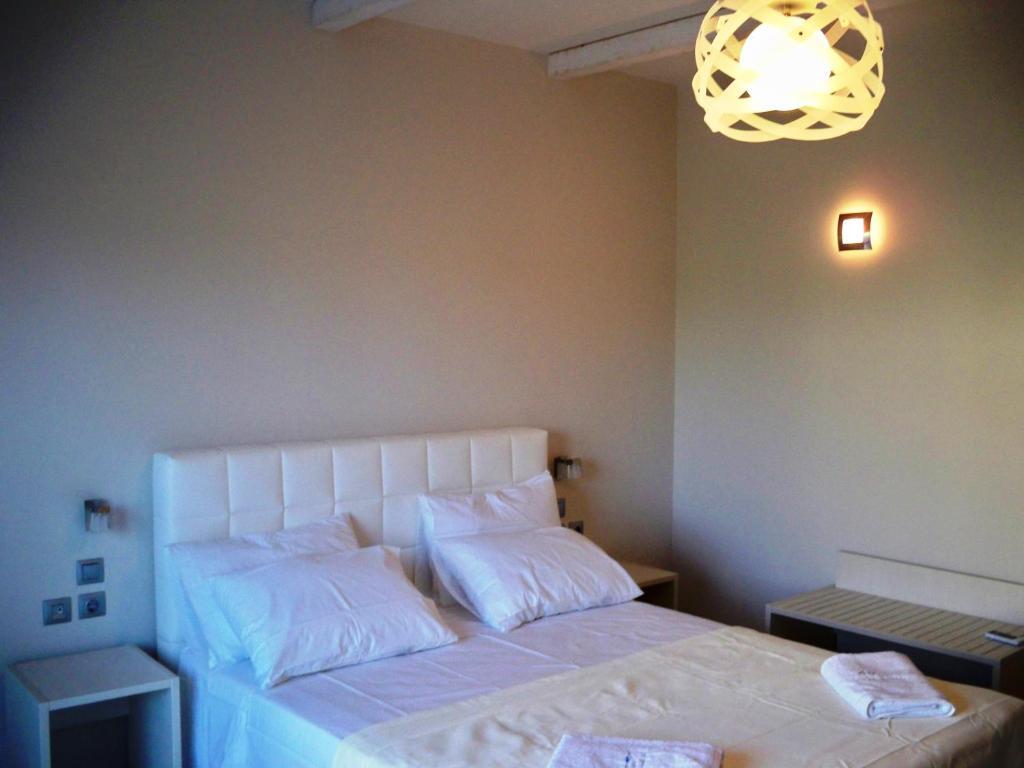 Altamar Hotel Пефки Екстериор снимка
